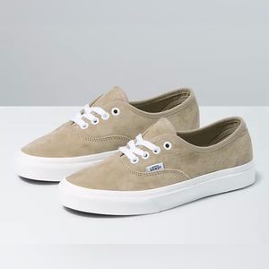 VANS pig suede